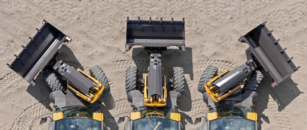 Mecalac Brings Swing Loader Demonstration